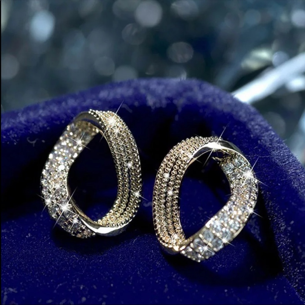 New 925 Silver Ladies Stylish office Stud Earrings - Picture 4 of 6